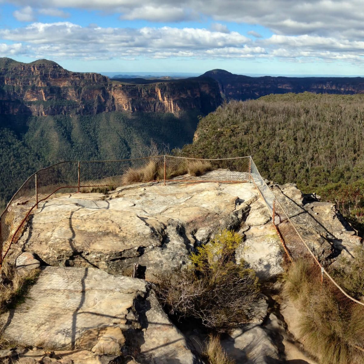Anvil Rock Blue Mountains 4WD